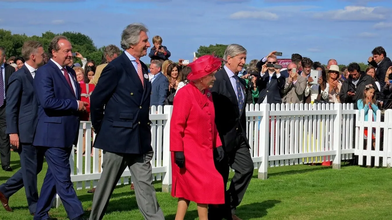 Kiderült II. Erzsébet sötét titka, így szülte meg gyermekeit