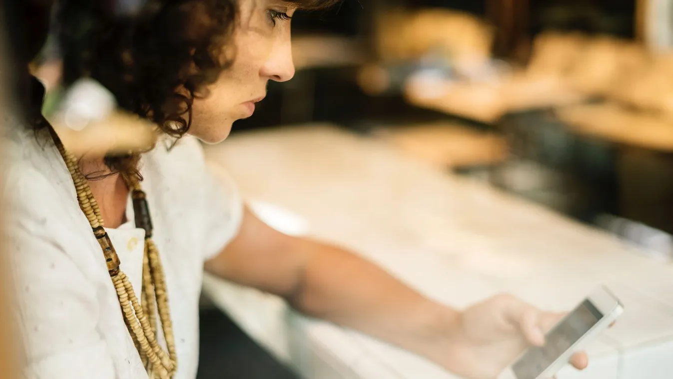 Internetes TikTok-videókat ígérnek, de ez a titkolt céljuk