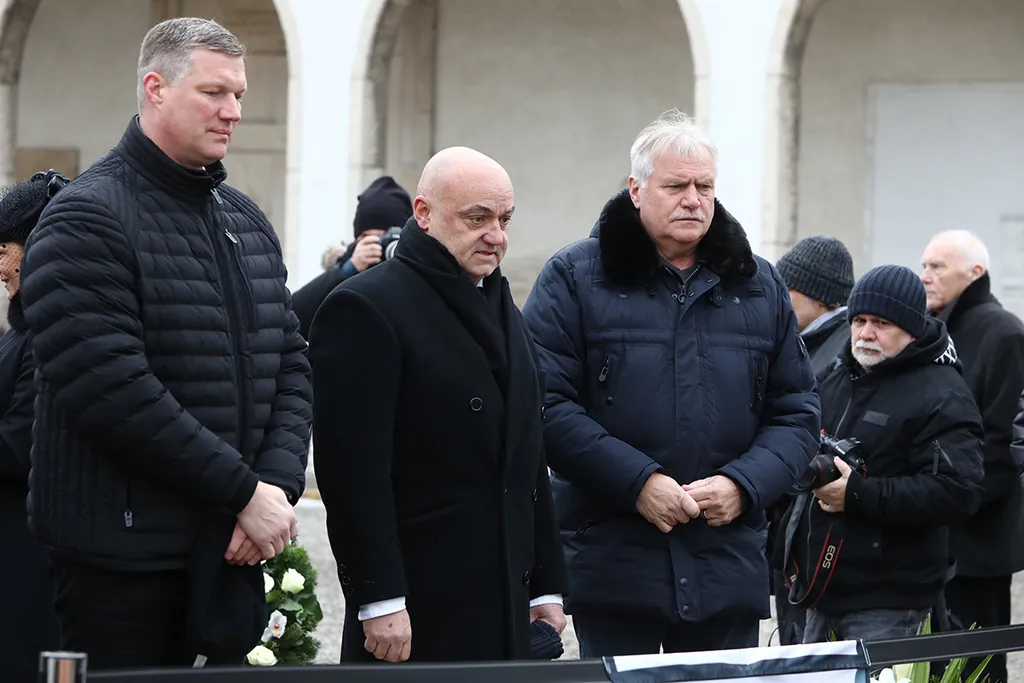 Csapó Gábor temetése