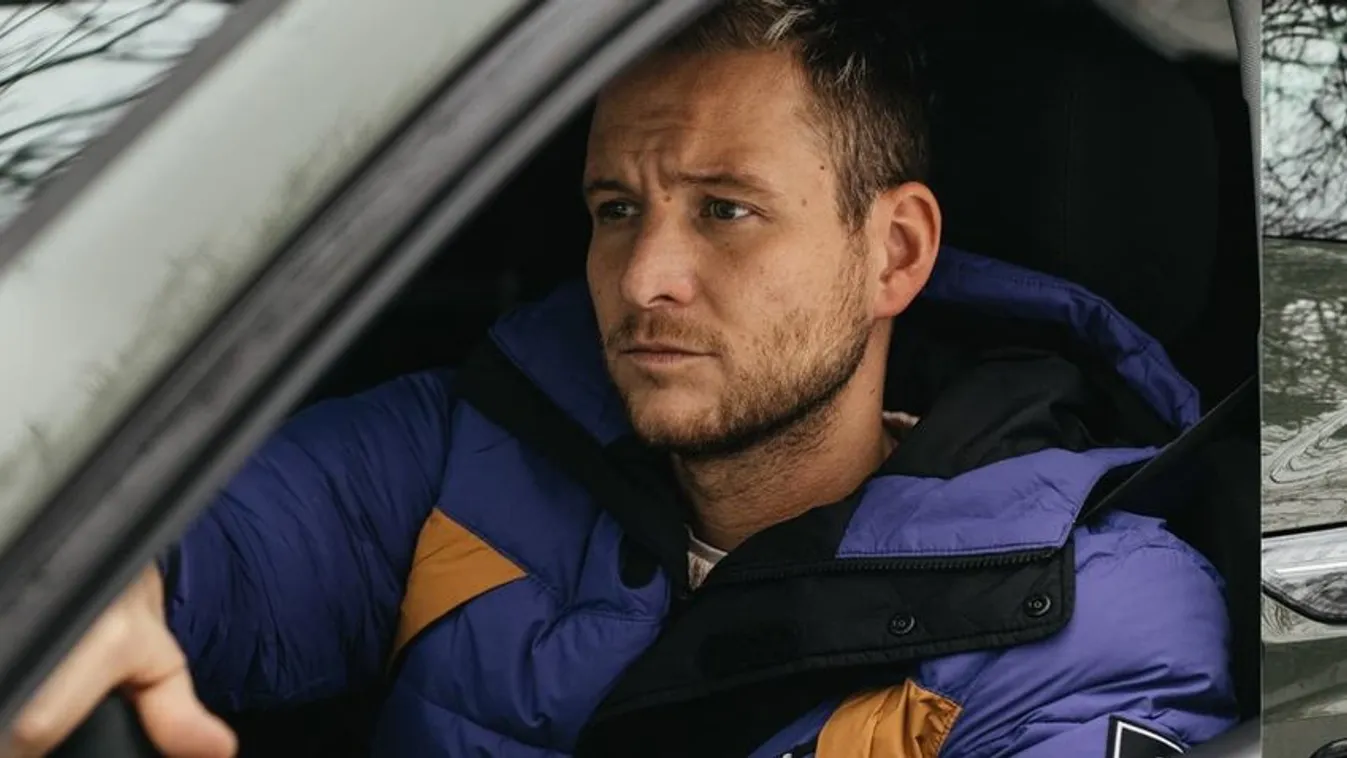 Istenes Bence elárulta, kit venne el Csobot Adél helyett