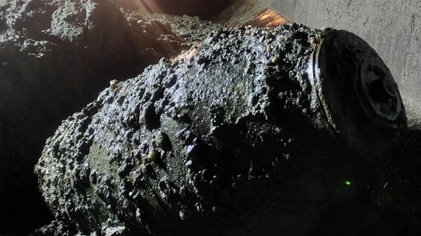 Már nem kell félni a csepeli bombától - nagy volt! - képek