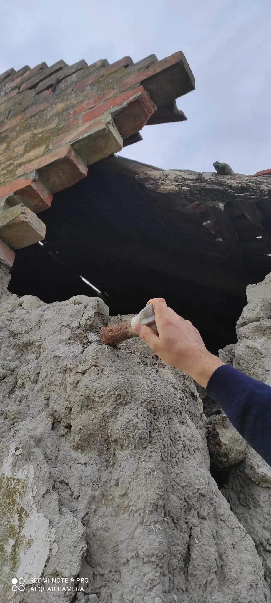 Kiss Kató a balástyai rém házánál 