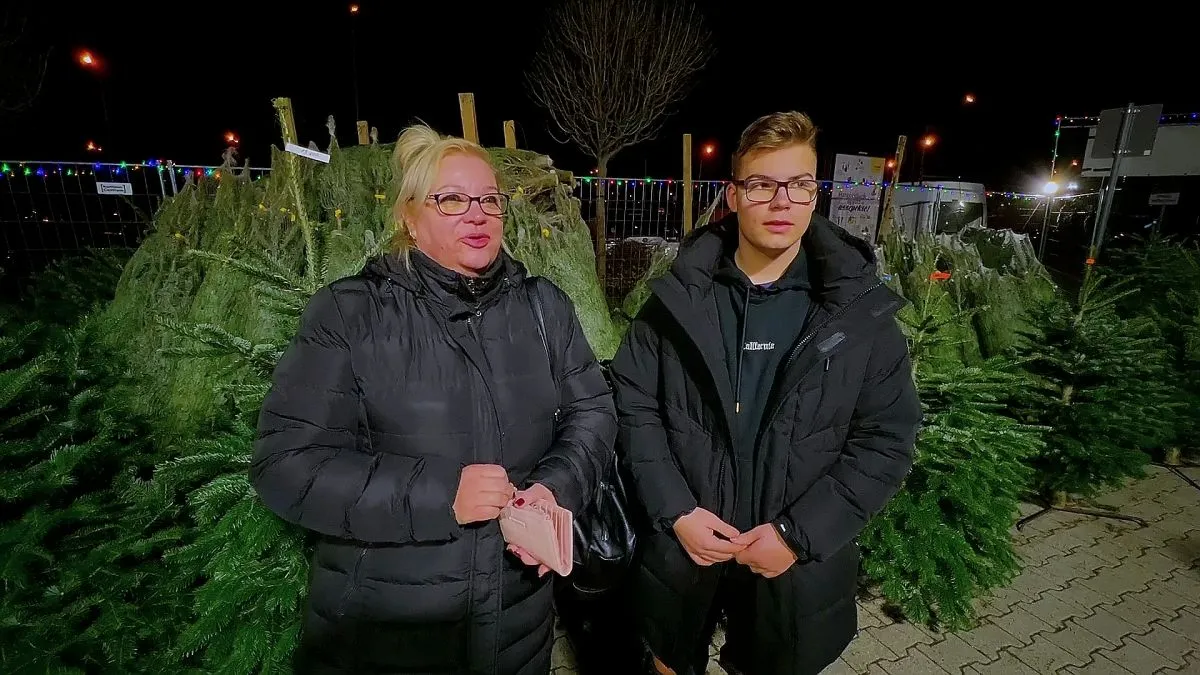 Vasasné Kovács Szilvai és fia Vasas Dominik