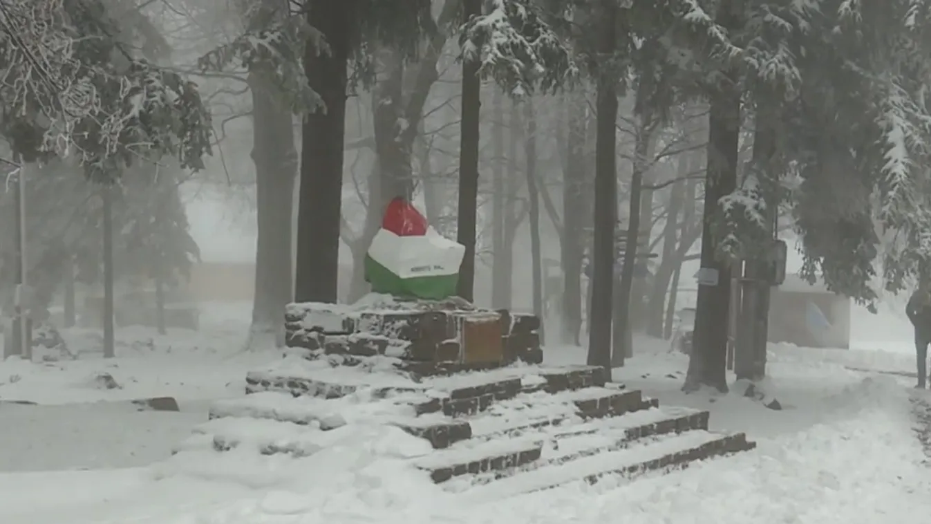 Elképesztő: 21 centi hó esett a Kékestetőn – Videó