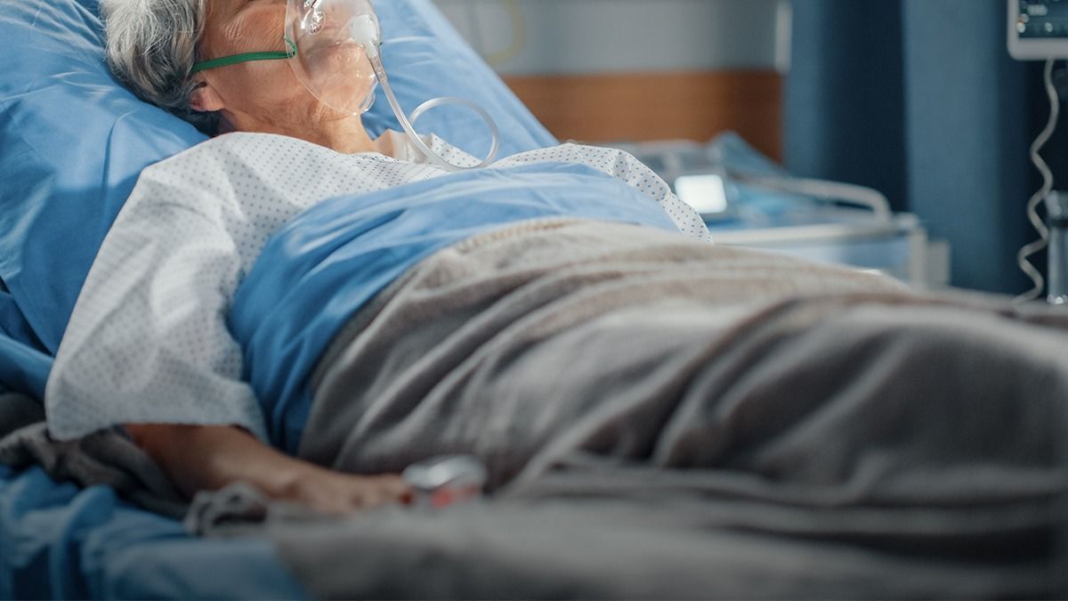Enni és inni sem kapott: Belehalt a kegyetlenségbe egy 88 éves asszony a kórházban