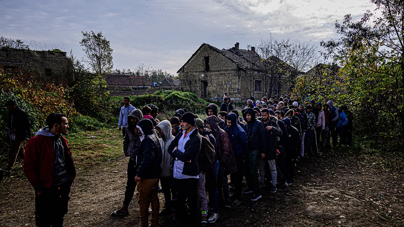 Orbán Balázs: Európa a migránsok ostroma alatt áll