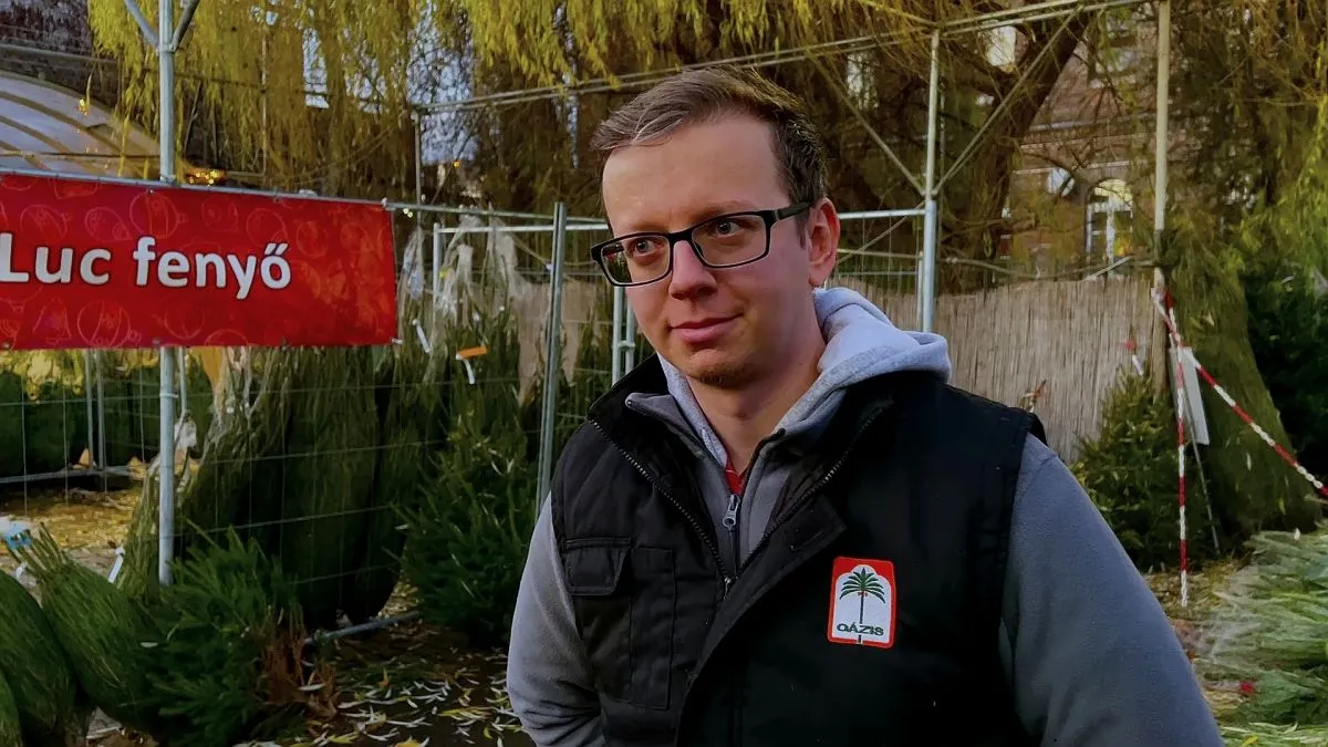 Szarvas Bence, a kőbányai Oázis Kertészet áruházvezető-helyettese