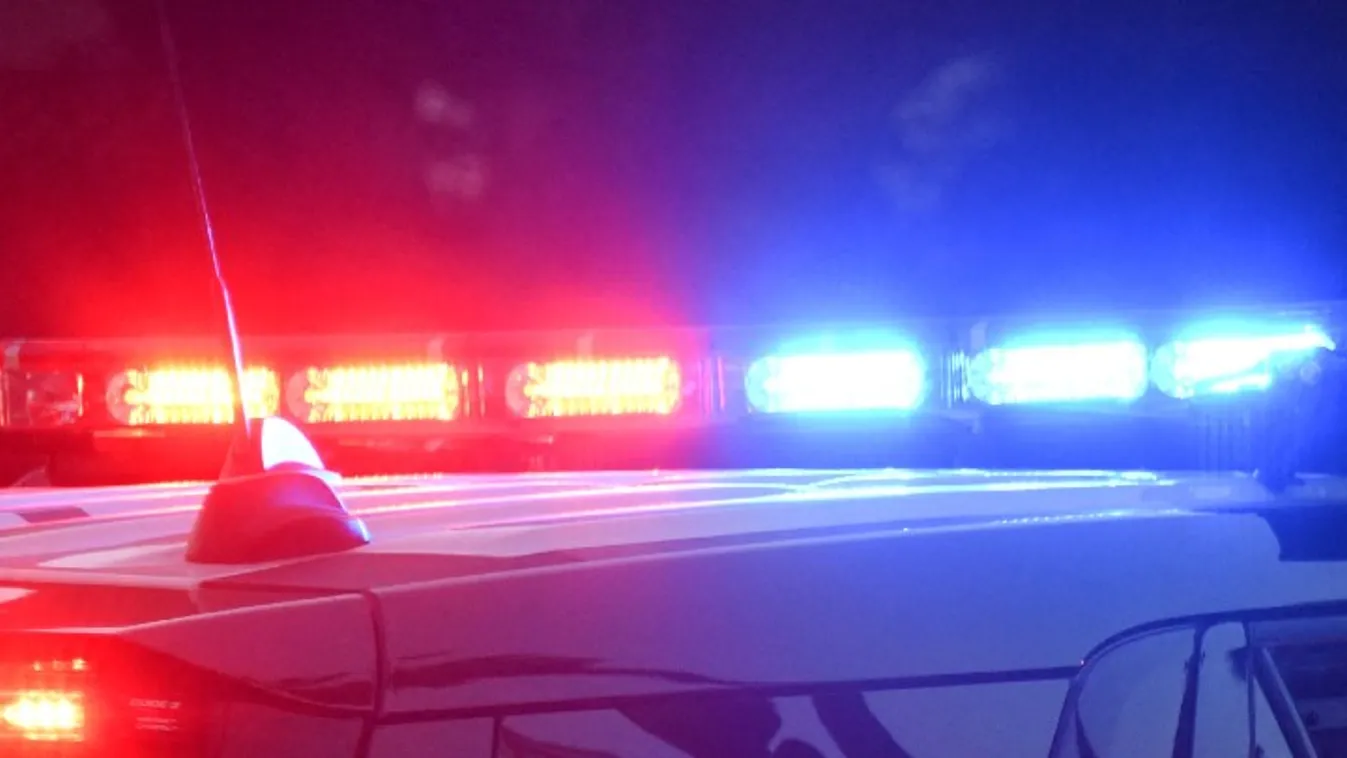 Hatalmas erőkkel vonult a rendőrség a kocsmához