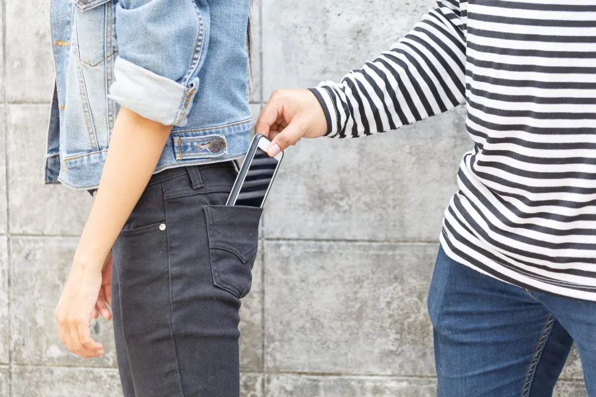 tolvaj,zsebtolvaj,zsebes,bűnöző