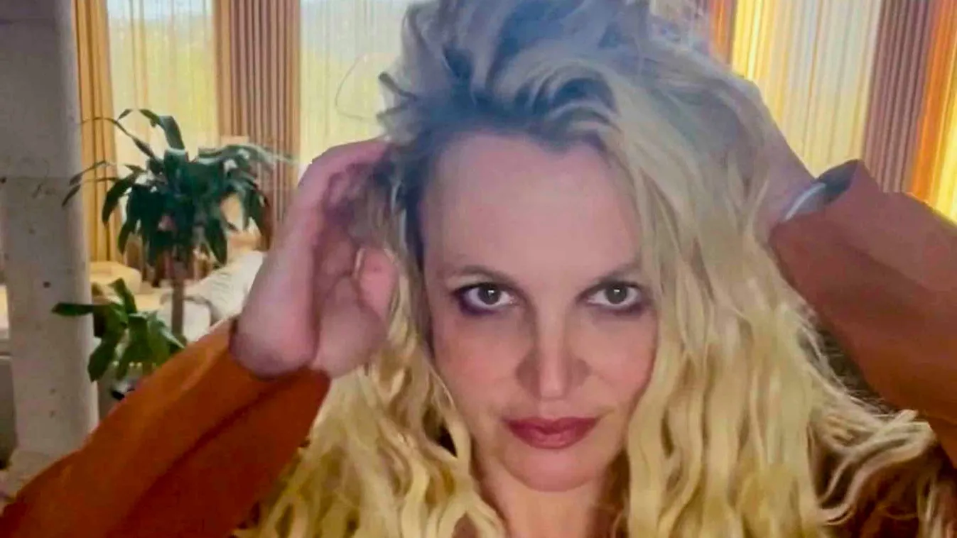 Halálra rémültek a rajongók Britney legújabb topless képétől