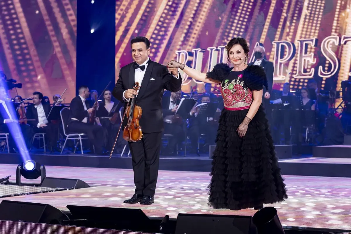 Mága Zoltán Prima Primissima-díjas hegedűművész sztárvendégei között szerepel Rost Andrea Kossuth-díjas operaénekes.