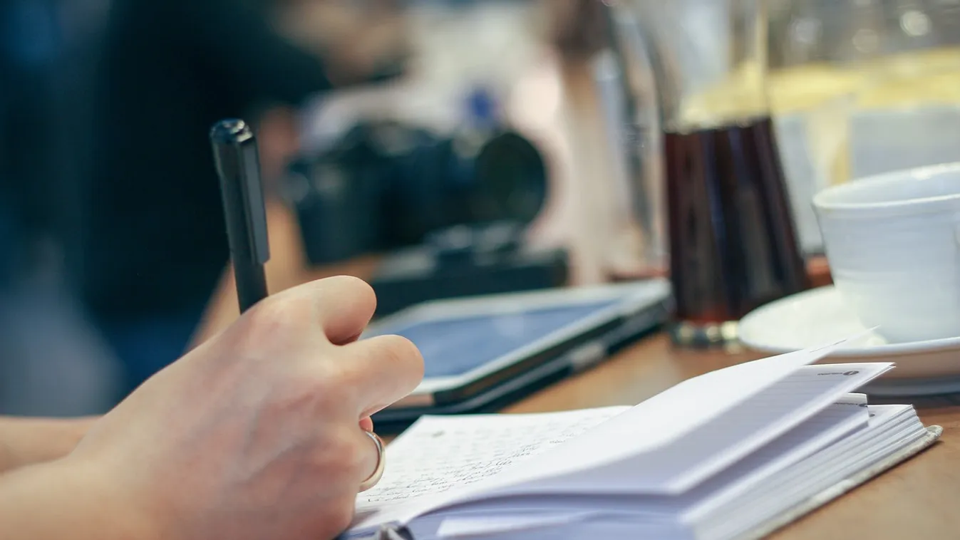 Ünnepi helyesírási teszt: mennyit találsz el helyesen?