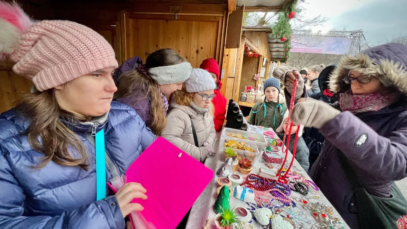 "Ne azért vásároljanak tőlünk, mert vakok vagyunk" - videó