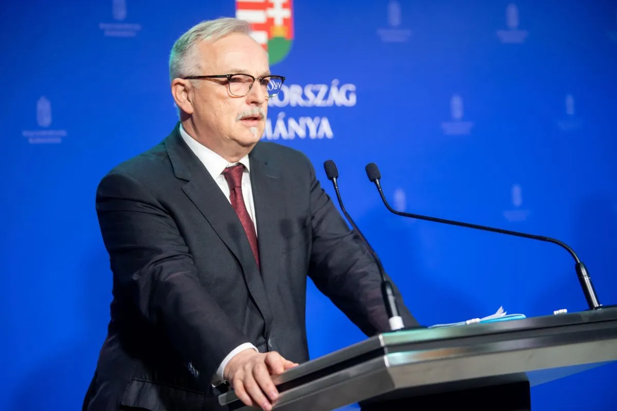 GULYÁS Gergely; HERNÁDI Zsolt