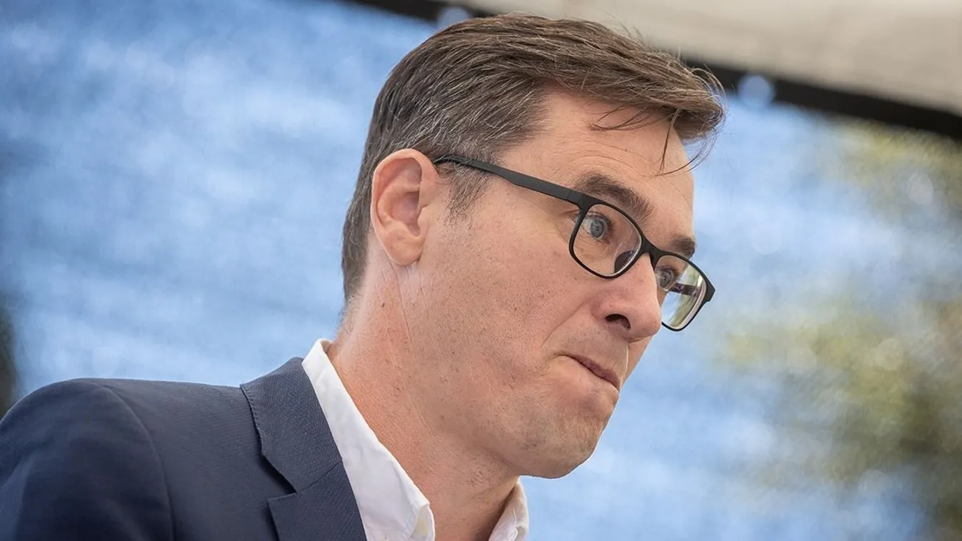 Karácsony Gergely tovább bünteti az autósokat