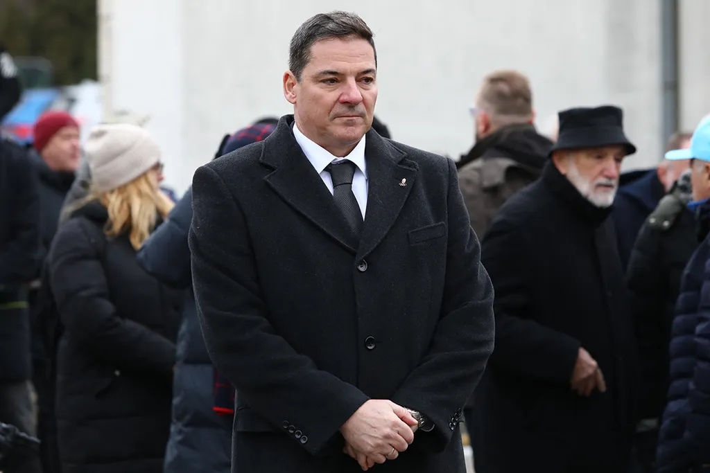 Csapó Gábor temetése