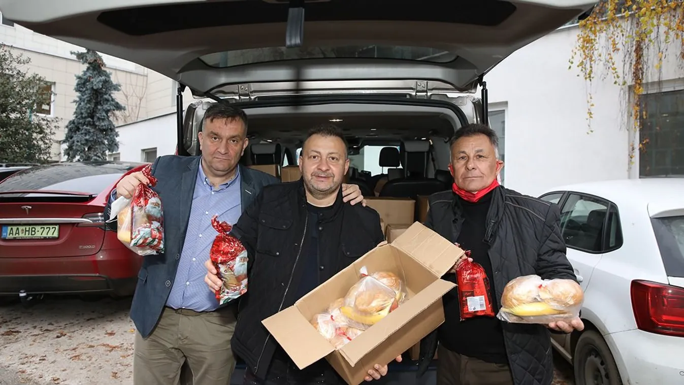 Gáspár Zsolti mikulásnak állt: 4000 csomagot osztott szét