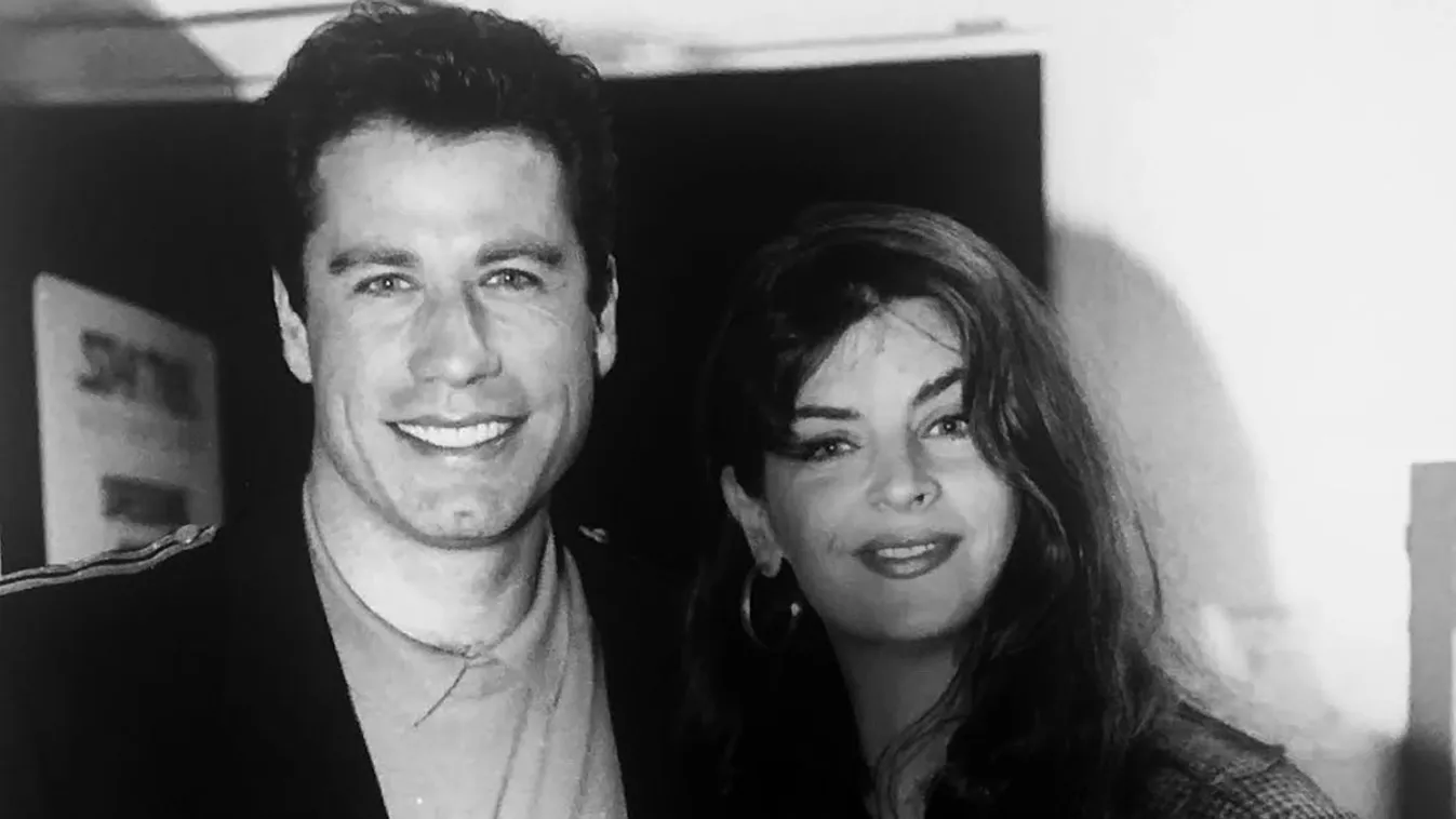 Már élete öt fontos nőjét veszítette el rákban John Travolta