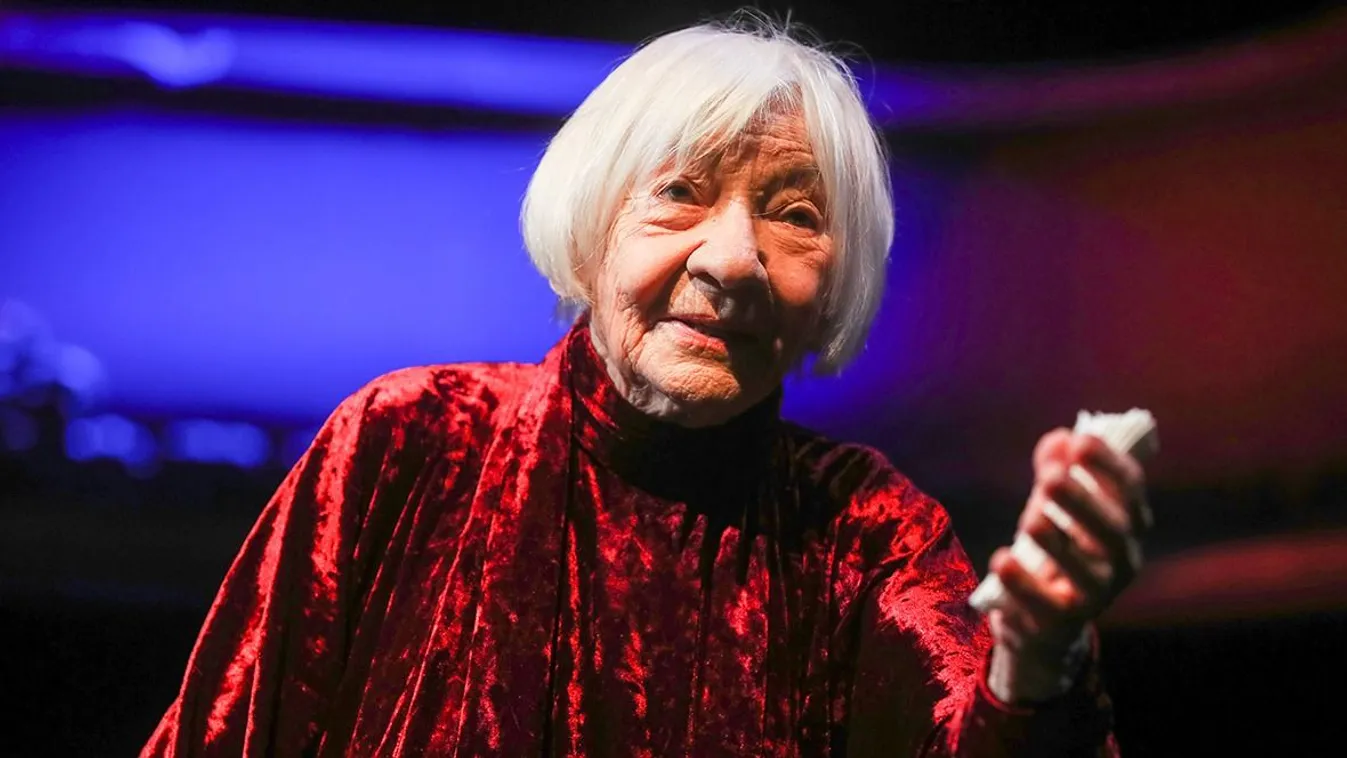 Ezt mondta a a jósnő a meglopott Kossuth-díjas színésznőről