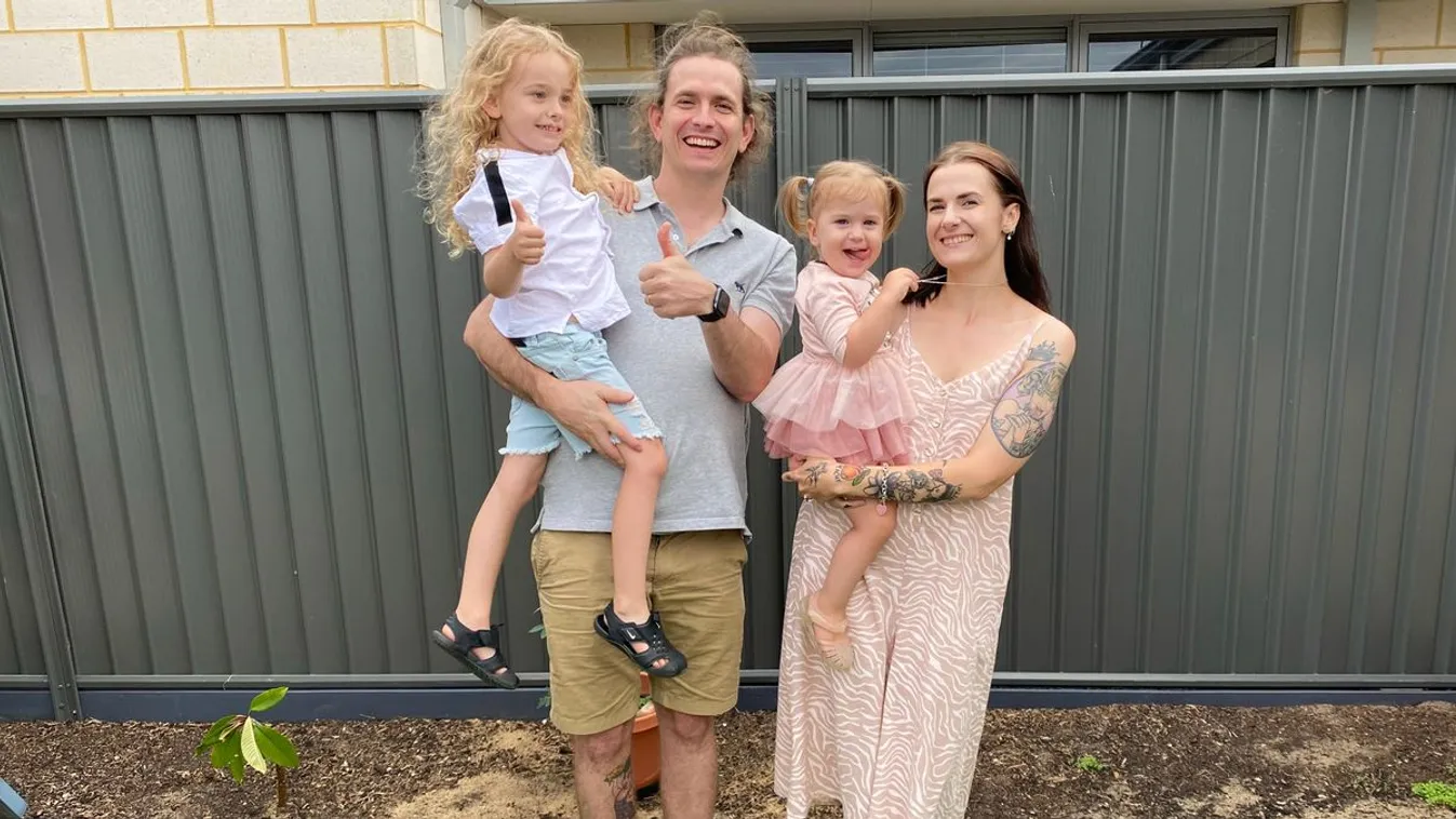 Egy anya még mindig szoptatja 5 éves fiát