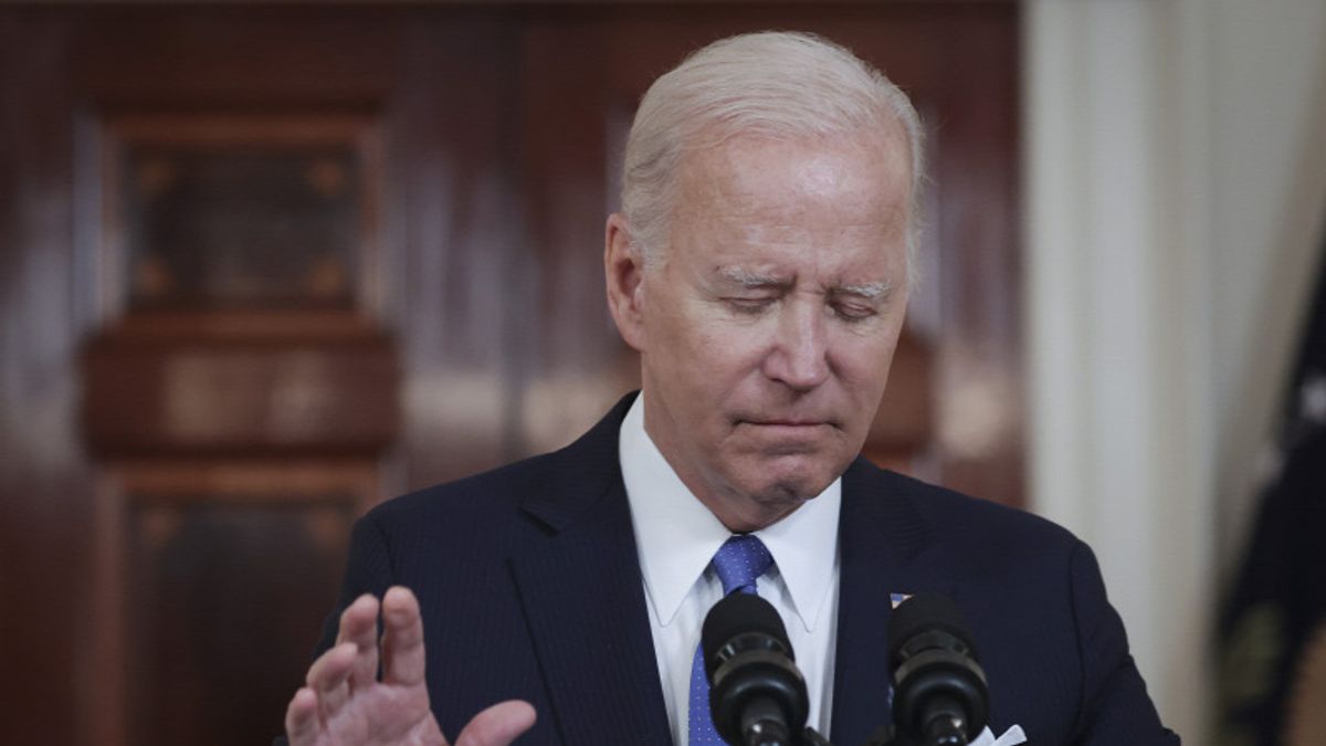 Joe Biden egyre nagyobb bajban