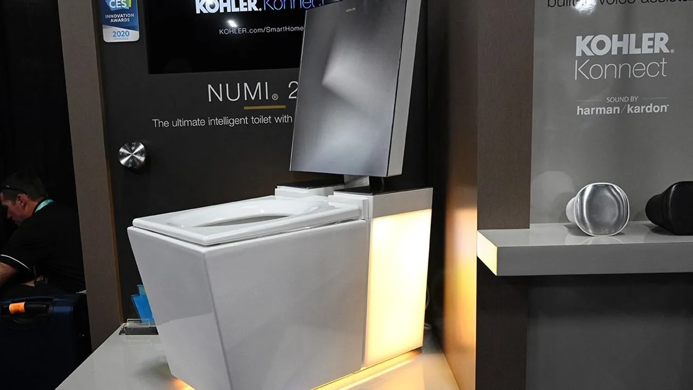 Ez az okos WC mindent megtesz, hogy jól érezd magad