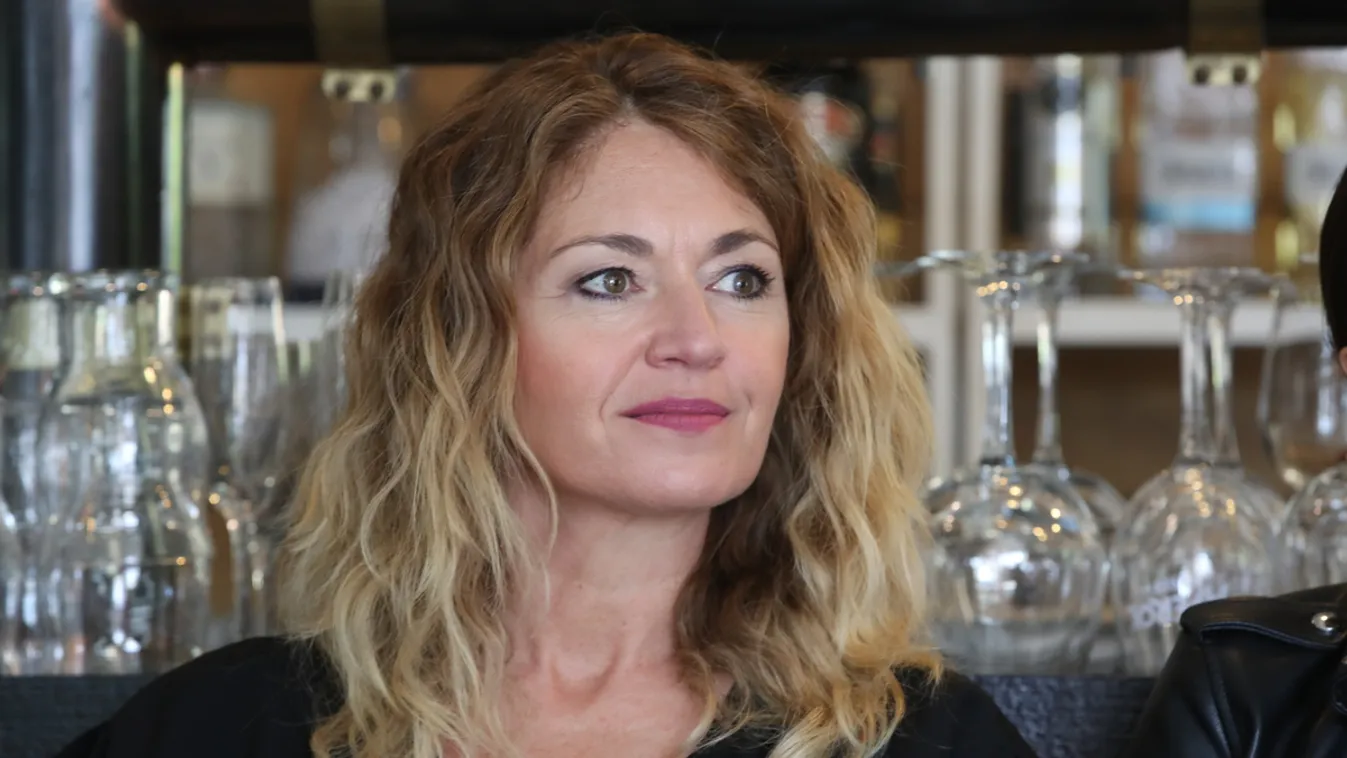 Fájdalmas: lemondott Koós János örökségéről a lánya