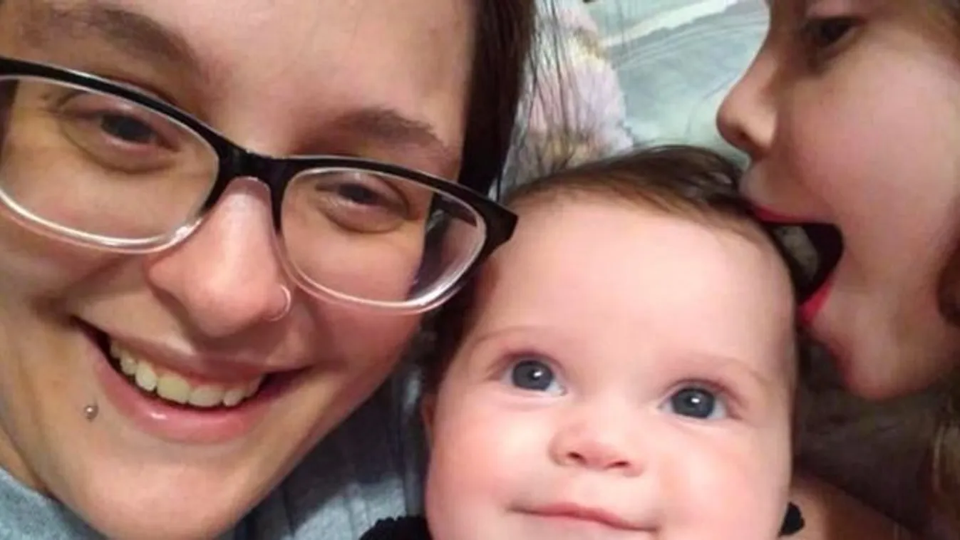 Bennégett a házban a fiatal édesanya két kisgyermekével