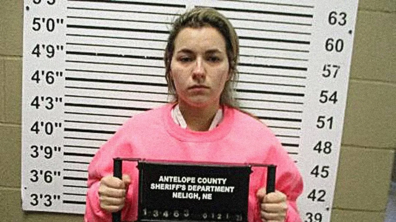 Heti háromszor vitte szexelni a temetőbe diákját a tanárnő