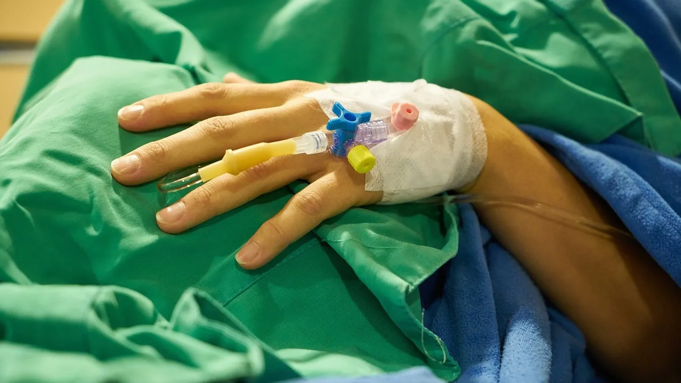 Zavarta a lélegeztetőgép, szörnyű döntést hozott az idős nő