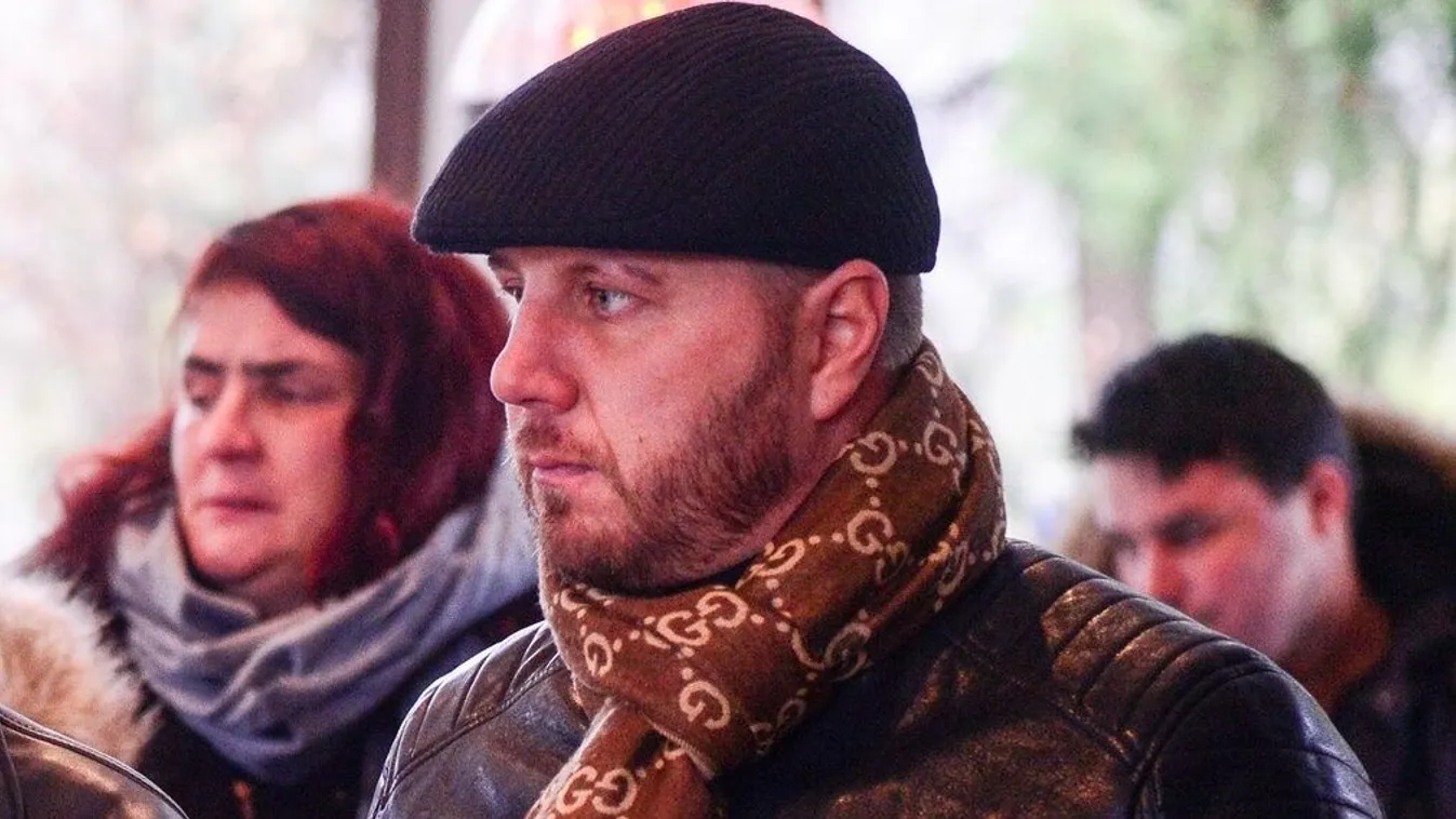 Gyászol Zámbó Krisztián