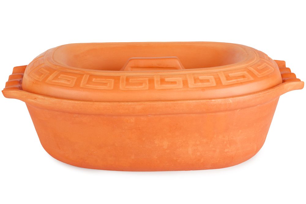 Clay,Pot,With,Lid,On,White,Background,Isolated