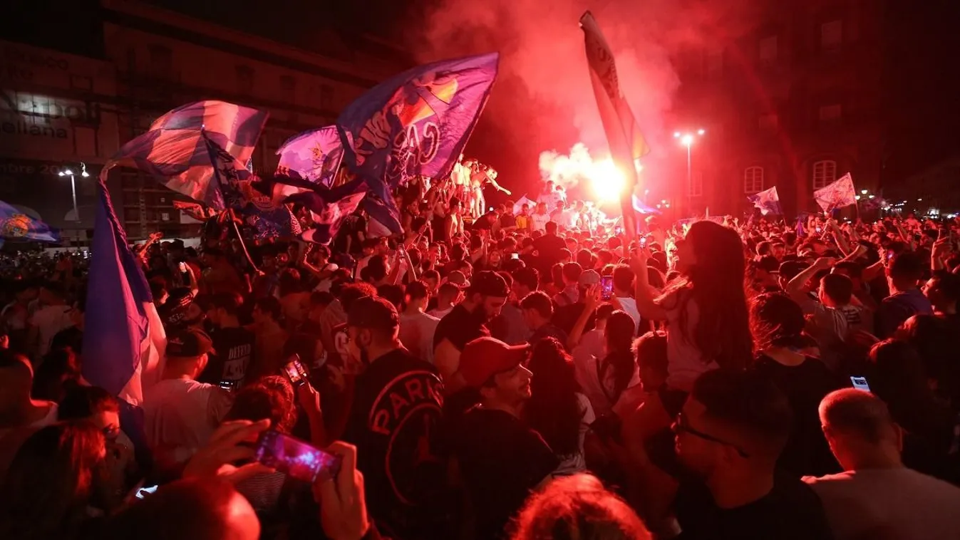 Rettegés az autópályán, huligánok százai hozták el a poklot