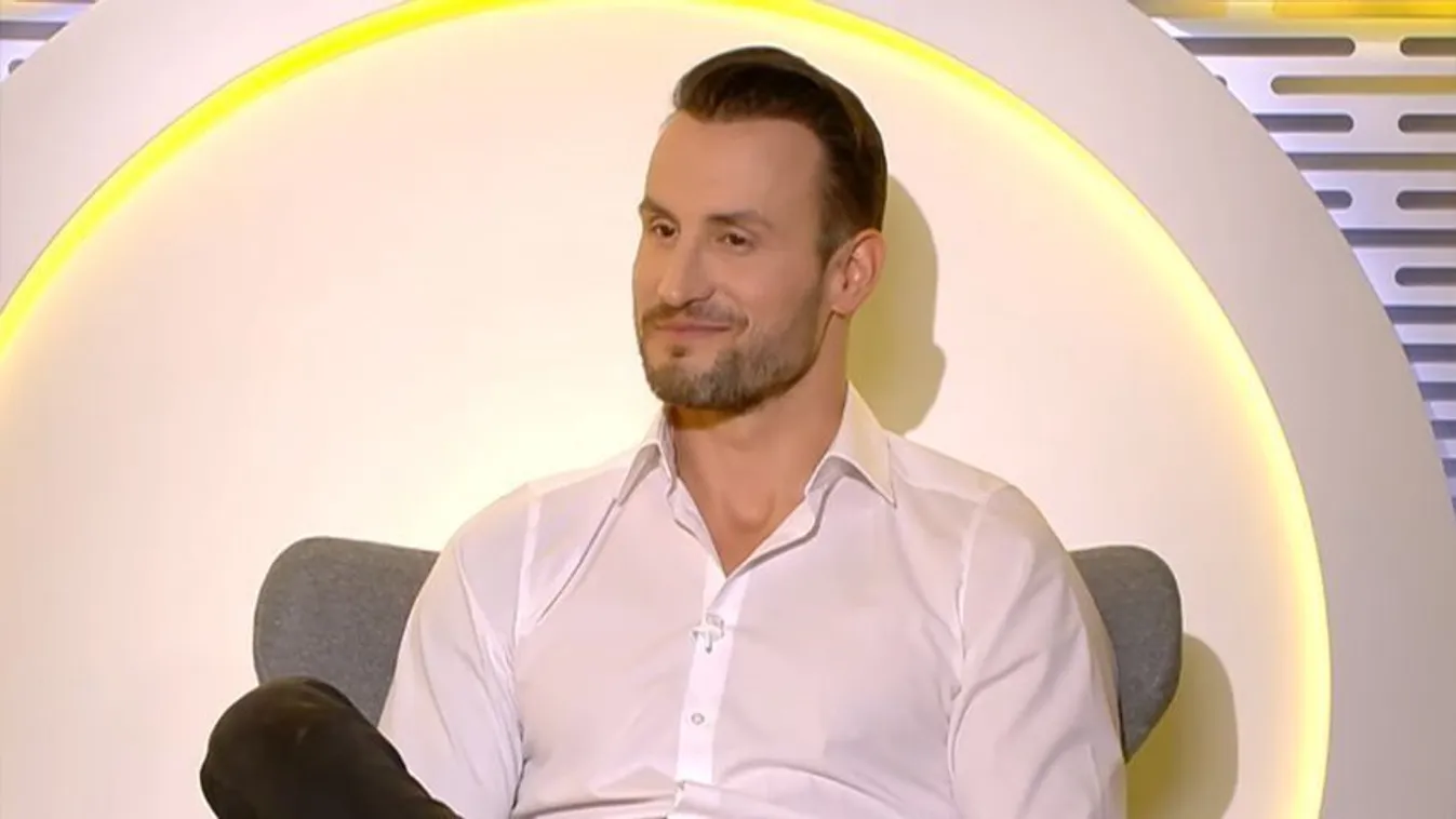  Még mindig hordja jegygyűrűjét Csuti – Fotó