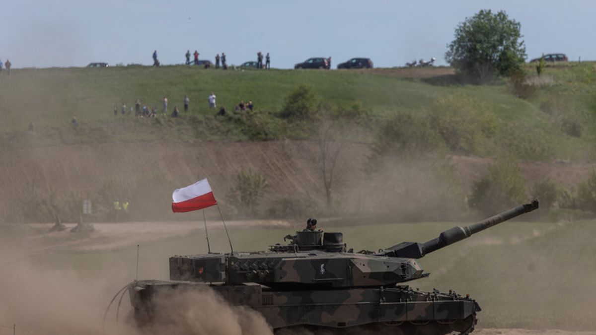 A lengyelek egy harckocsizászlóaljjal támogatnák Ukrajnát Leopardokkal