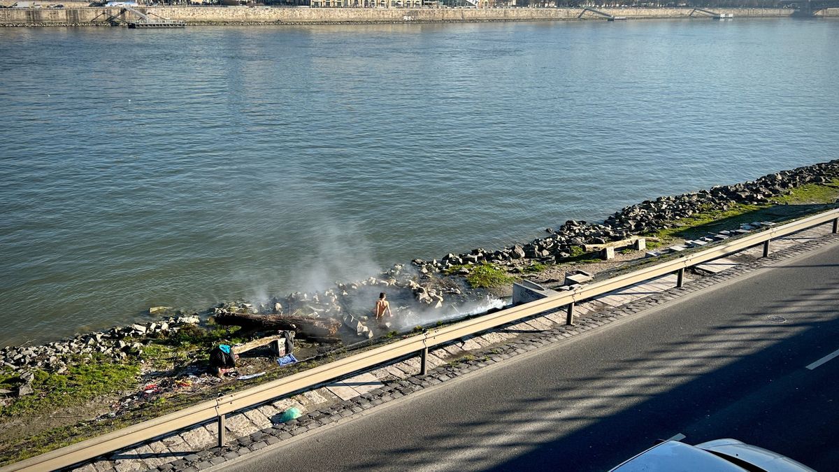 Annyira enyhe a tél, hogy megnyílt az első illegális szabadstrand Budapesten