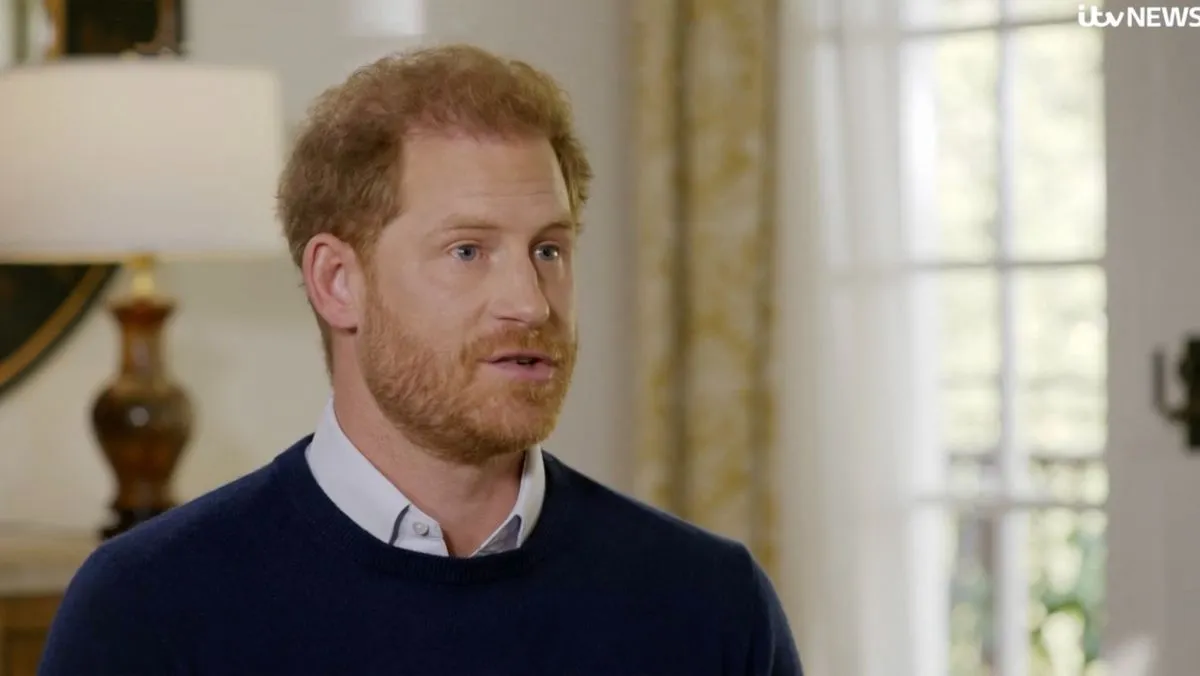 Le prince Harry esquive la question lors d'une interview à la télévision britannique sur le couronnement de son père