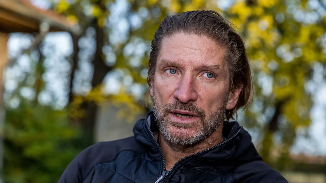 Felszenteltette a Nemzeti Lovas Színházat Pintér Tibor