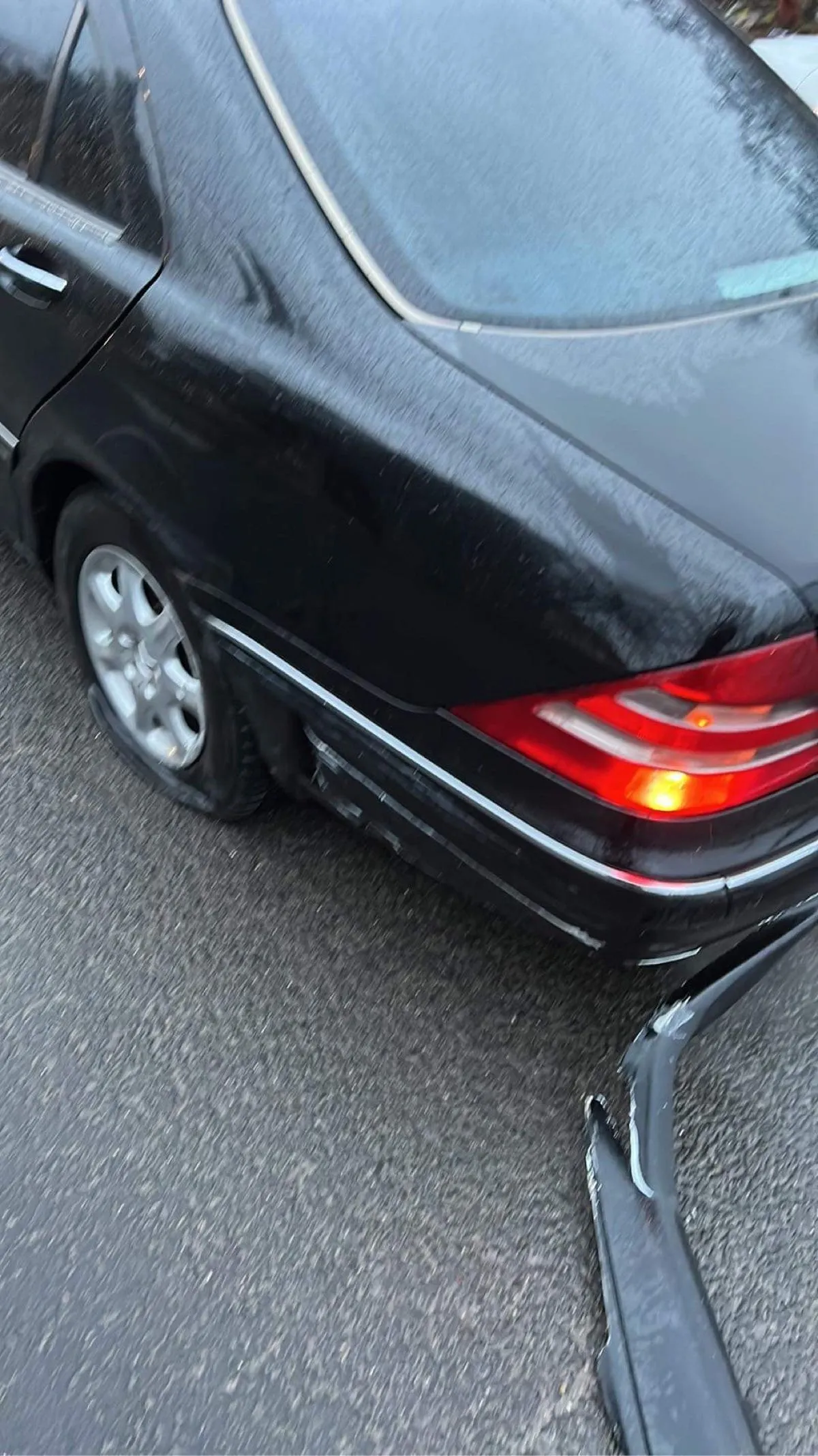 Peter Srámek összetört kocsija