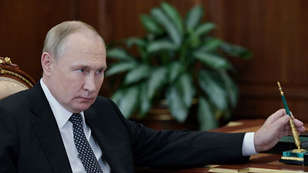 Putyin: Kijevnek el kell fogadnia Moszkva követeléseit