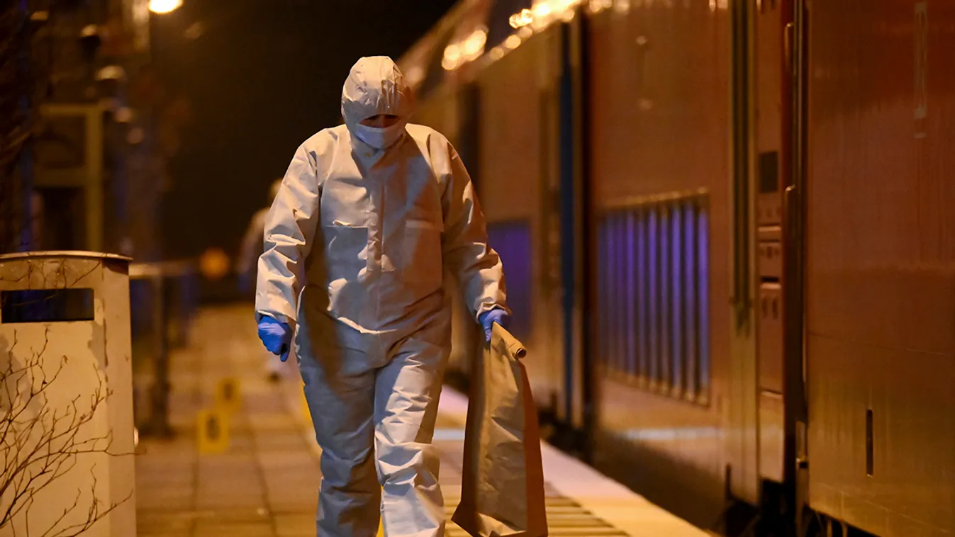 Vérfürdő a vonaton, két halott, hárman életveszélyben