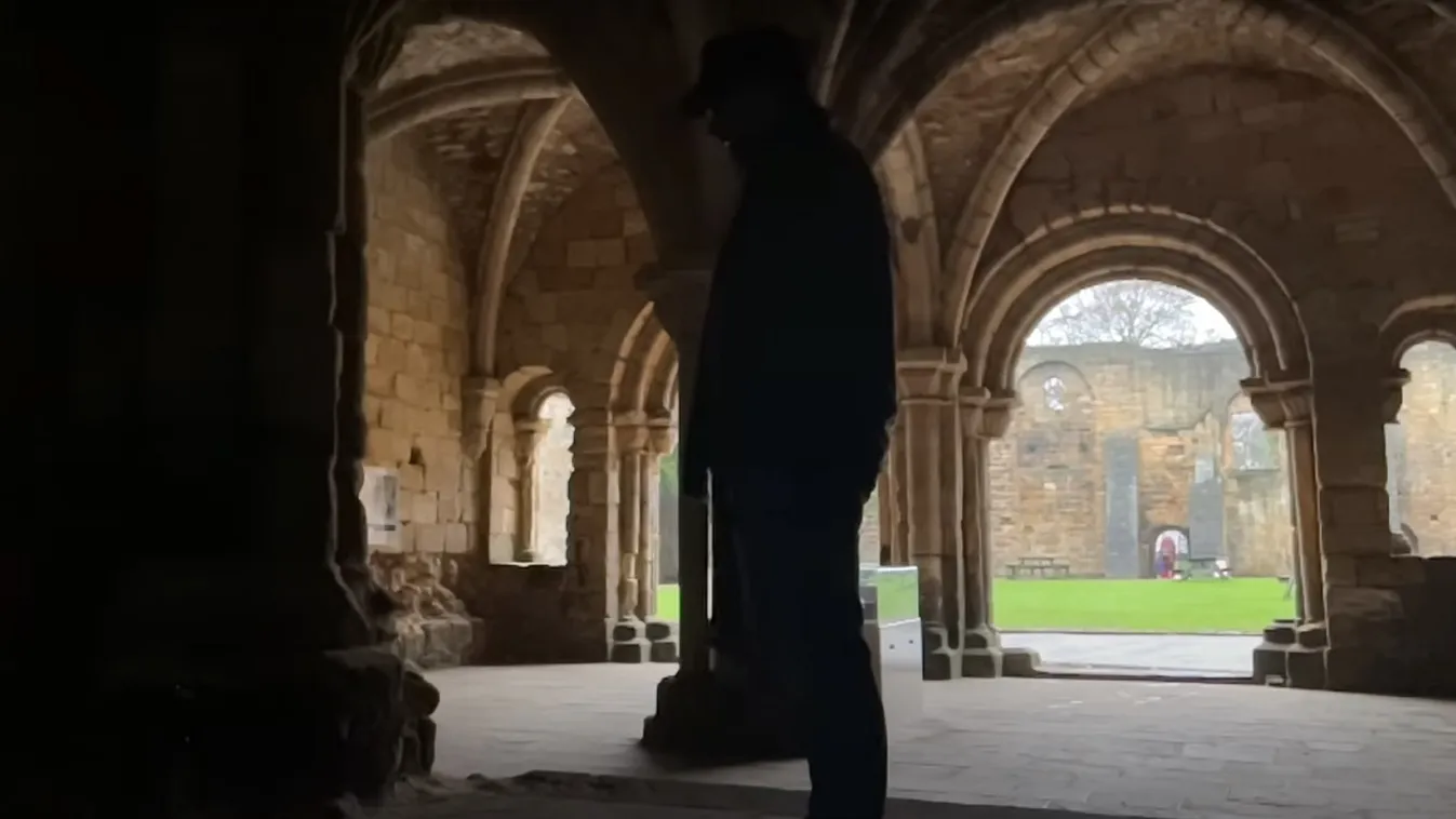 Sokkot kapott a szellemvadász, miután rászólt egy kísértet