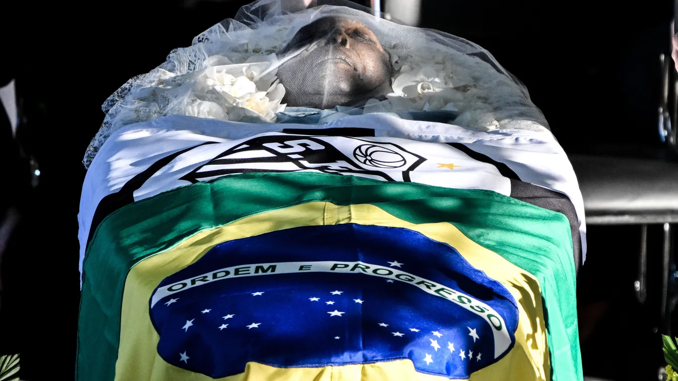 Zokogva búcsúzott Pelétől a felesége