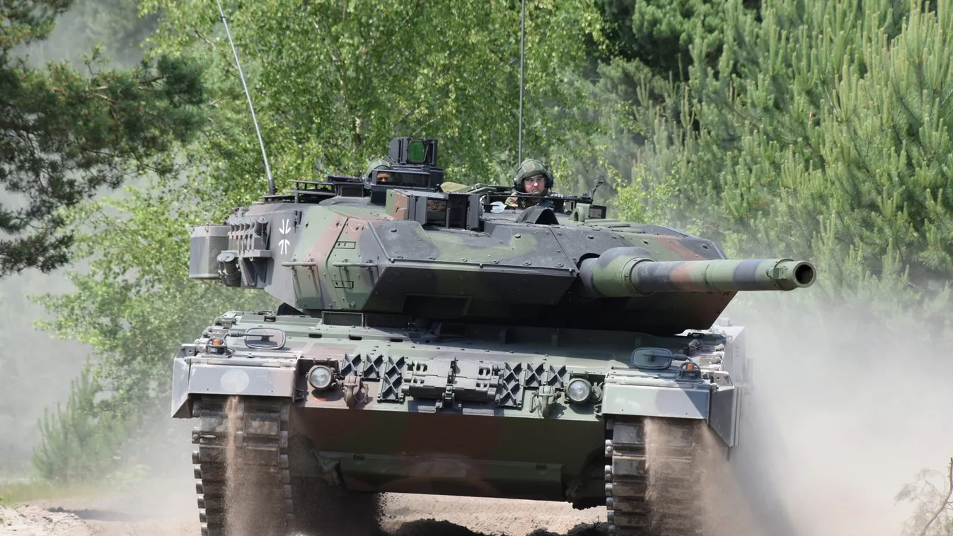 A vártnál korábban elkészülhetnek a Leopard 2 harckocsik