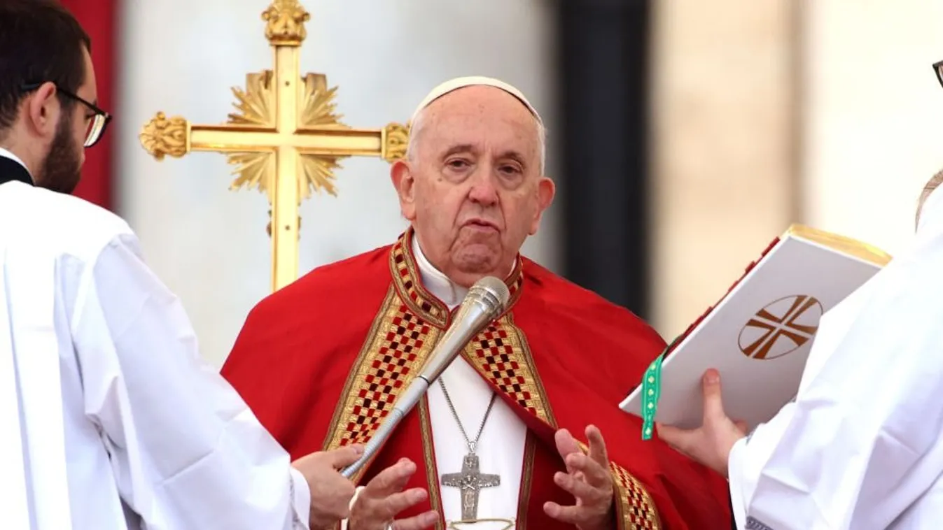 Összeesküvés formálódik Ferenc pápa ellen, megbuktathatják