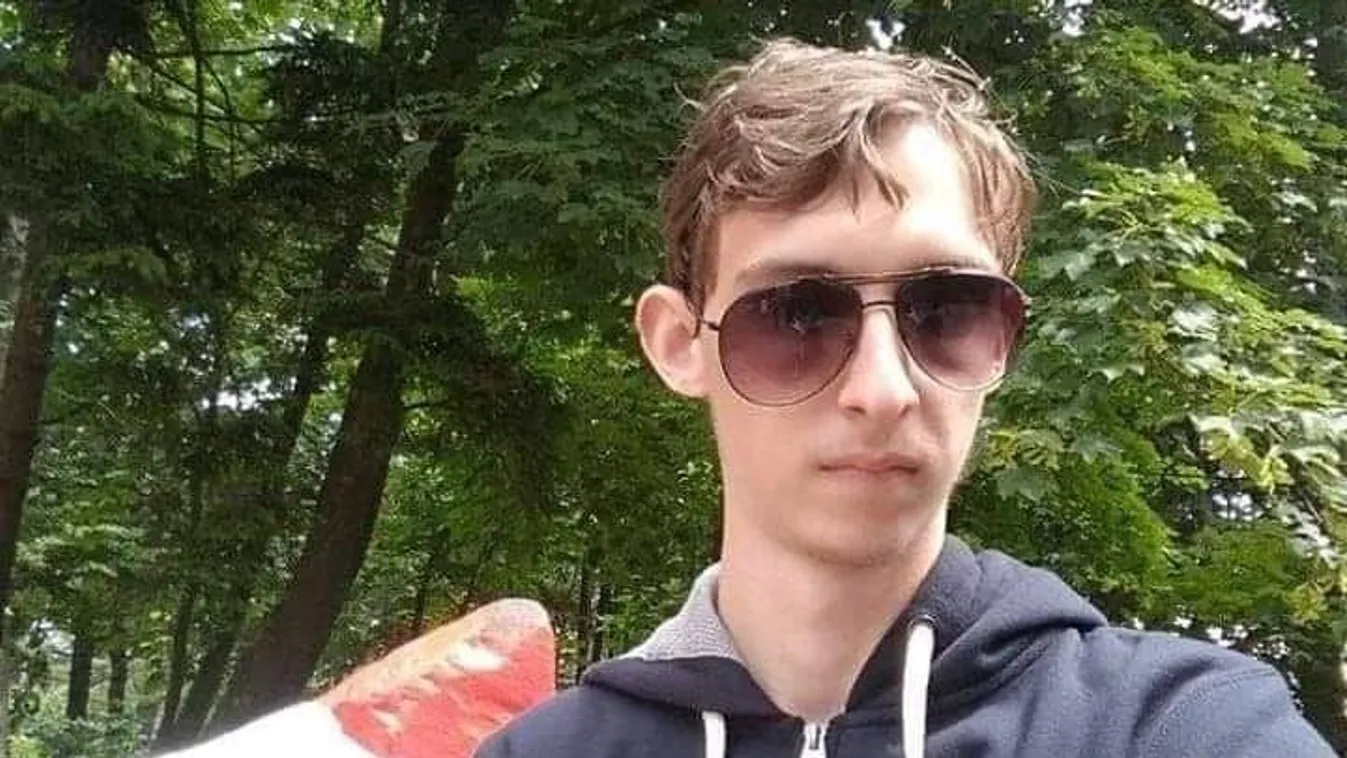 Kétnapos korában műtötték meg először Lászlót