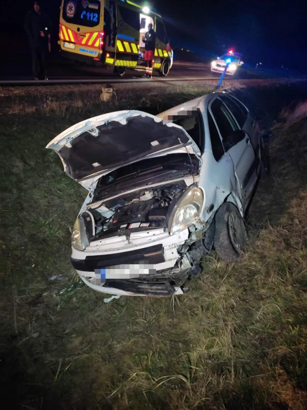 baleset, Seregélyes, Police.hu