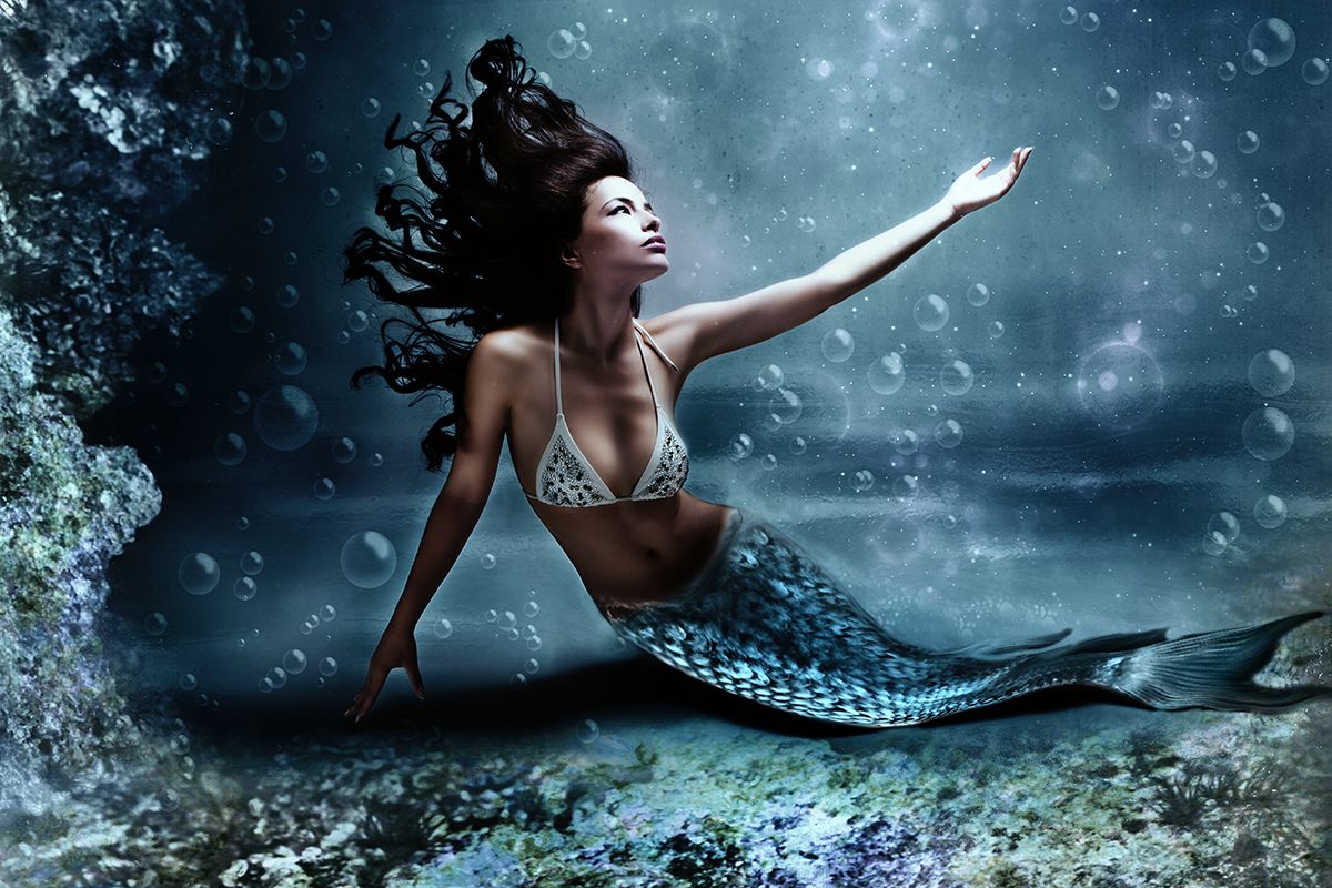 Mythology,Being,,Mermaid,In,Underwater,Scene,,Photo,Compilation