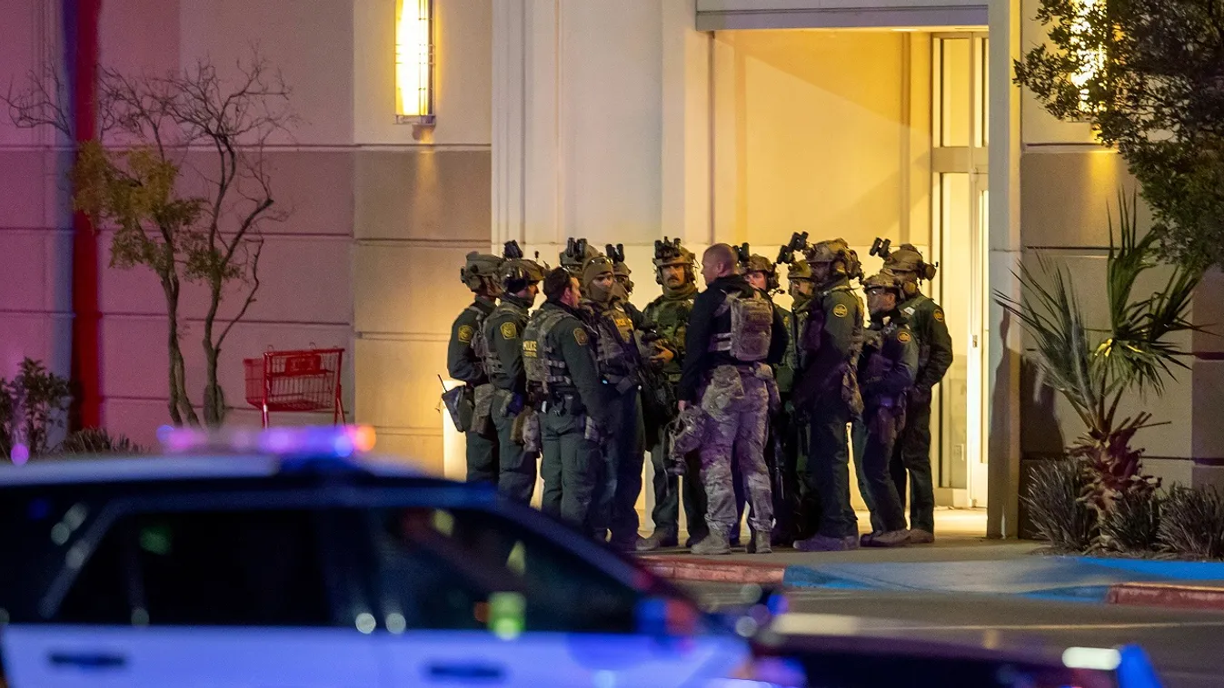 Lövések dördültek a bevásárlóközpontban – Fotók