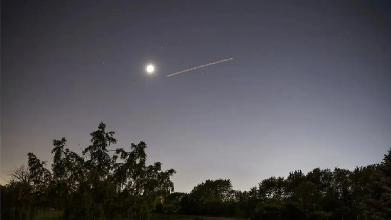 Rejtélyes színváltoztató Ufó jelent meg Oroszország felett